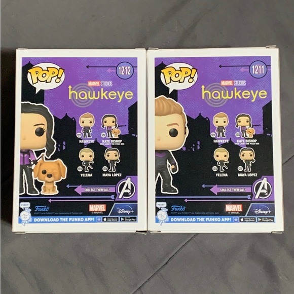 Hawkeye & Kate Bishop w/ Lucky the pizza dog Funko Pop - Picture 2 of 2